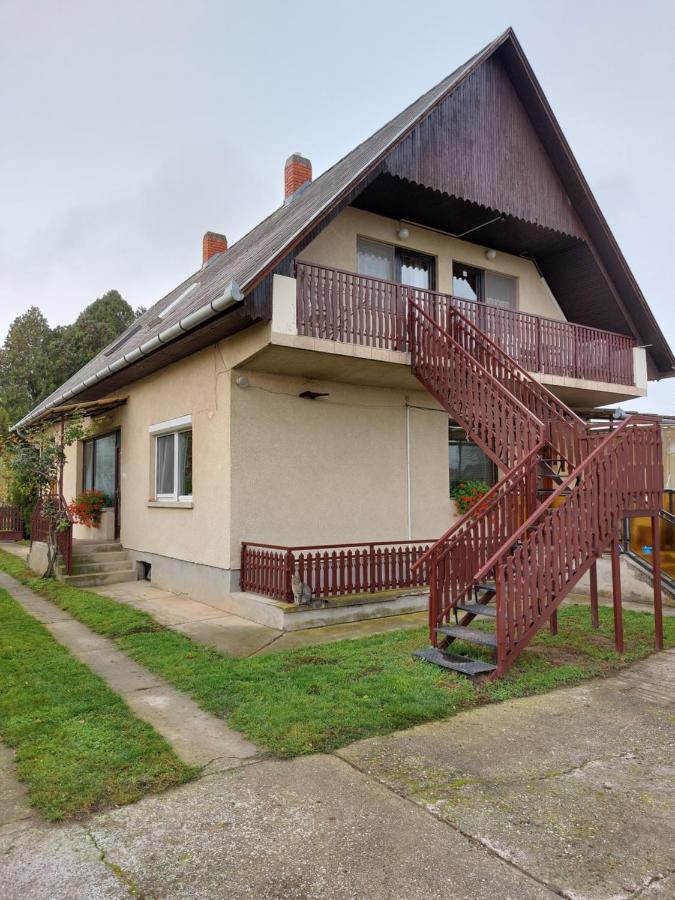 Panna Apartmanhaz Balatonlelle Exterior photo