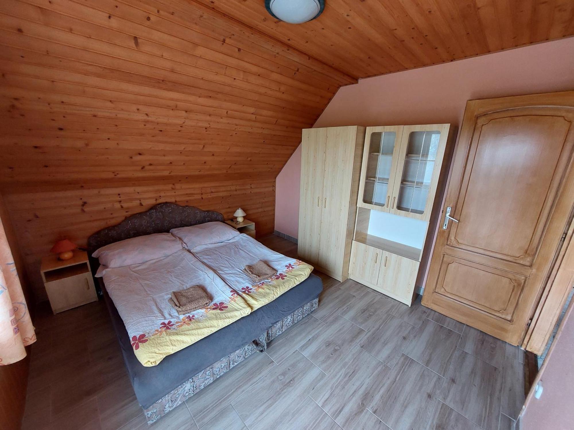 Panna Apartmanhaz Balatonlelle Exterior photo