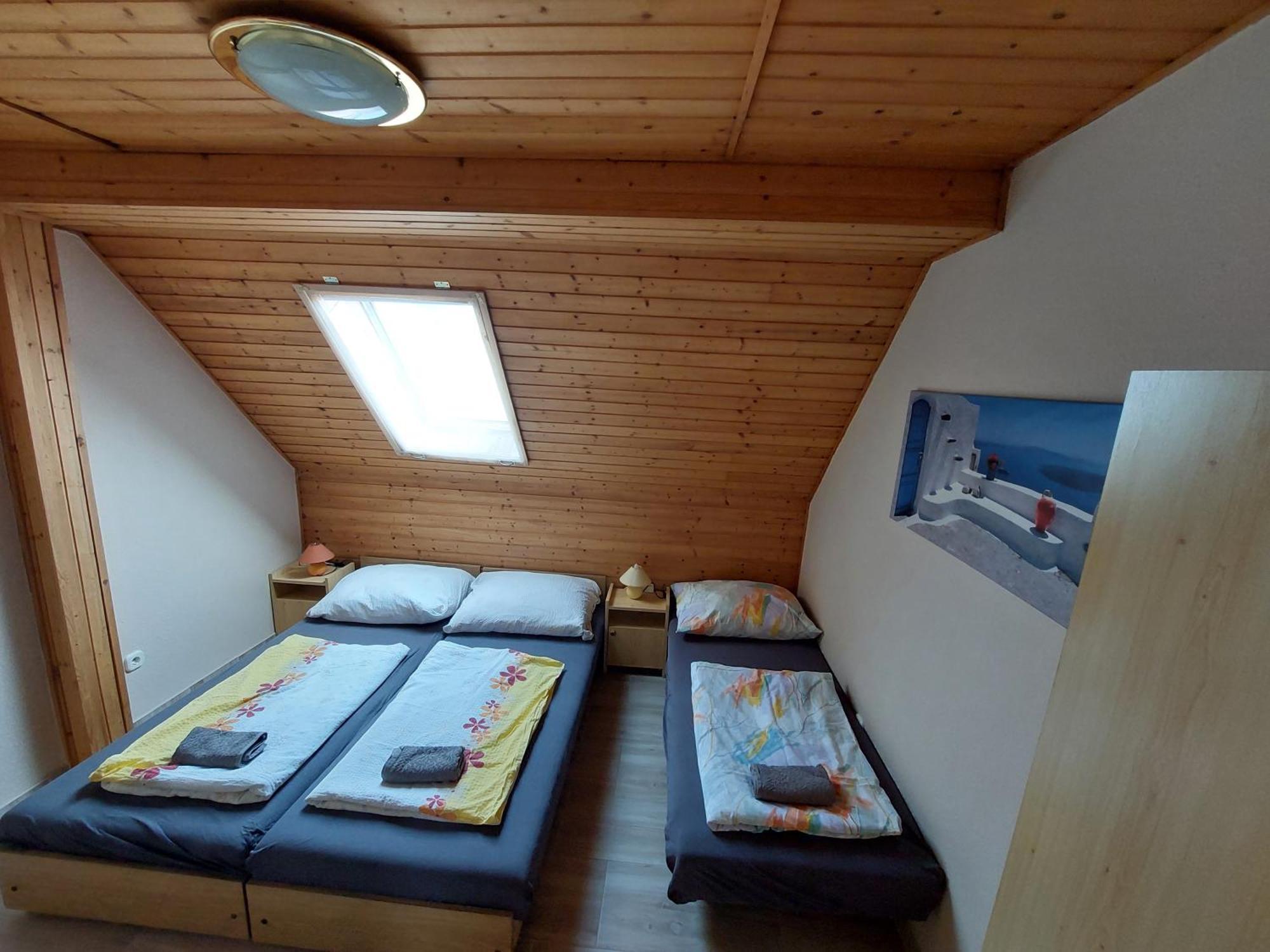 Panna Apartmanhaz Balatonlelle Exterior photo